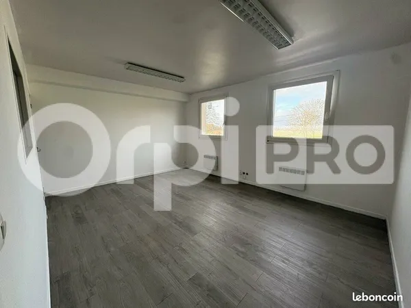 Bureau 35 m²