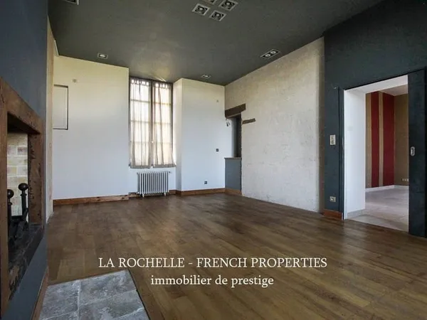 Maison 6 pièces 252 m²