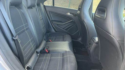Mercedes Classe CLA 2.1 200 CDI 136 - Sensation – 2015 – 165603 km – Diesel – Boîte Automatique — photo 19