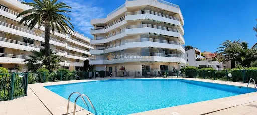 Studio 1 pièce 31 m²