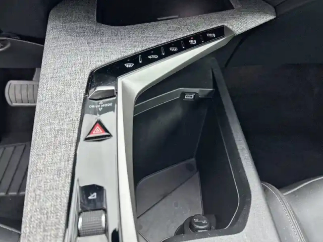 Peugeot 3008 hybrid 145 e-dcs6 — photo 78