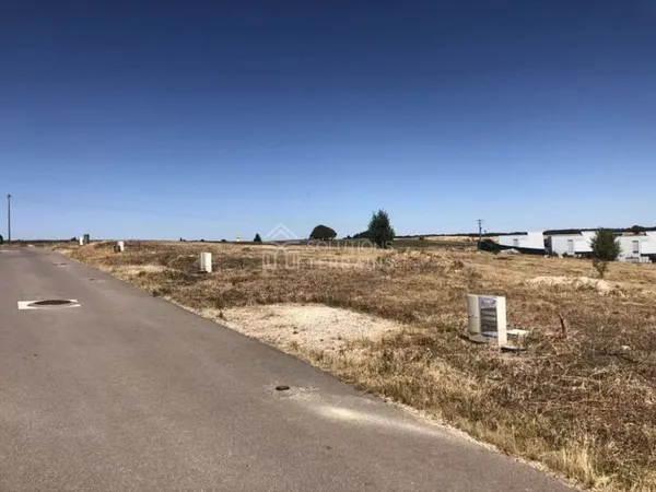 Terrain 259 m²