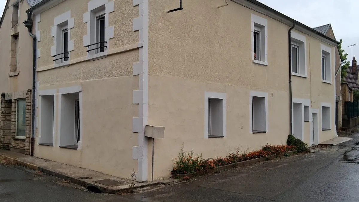 Photo 1