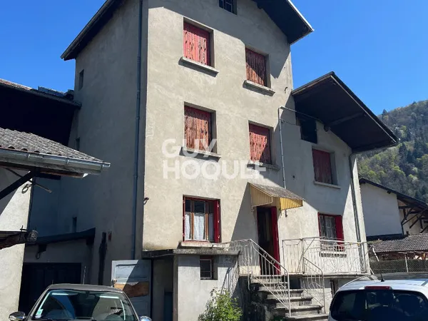 Maison à vendre à Détrier - 5 pièces avec fort potentiel