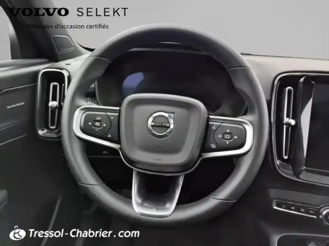 Volvo Xc40 b3 163 ch dct7 ultra — photo 12