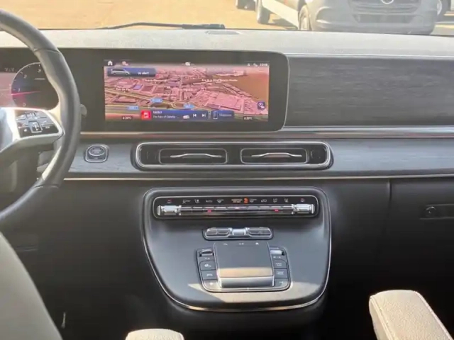 Mercedes Cla v 300 d avantgarde extra long — photo 40