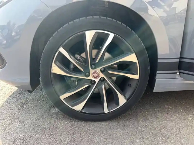 Fiat Tipo 5 portes 1.0 firefly turbo 100 ch s&amp;s — photo 10