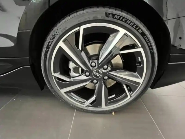 Audi A6 avant e-tron e-tron performance 367ch s line — photo 10
