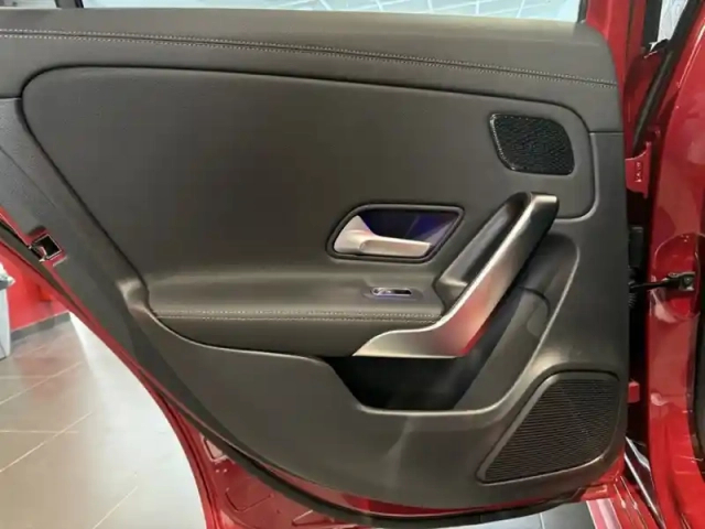 Mercedes Classe A 250 e hybrid eq amg line — photo 30