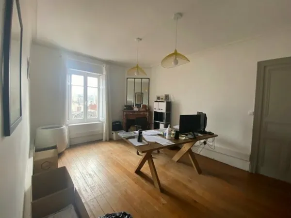 Bureaux 233 m²