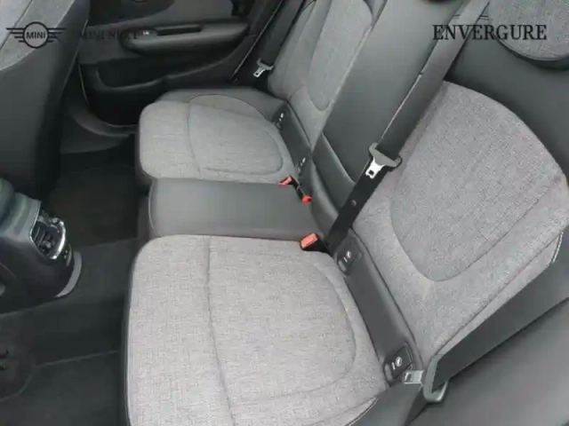 Mini Mini clubman cooper  136ch canonbury — photo 13