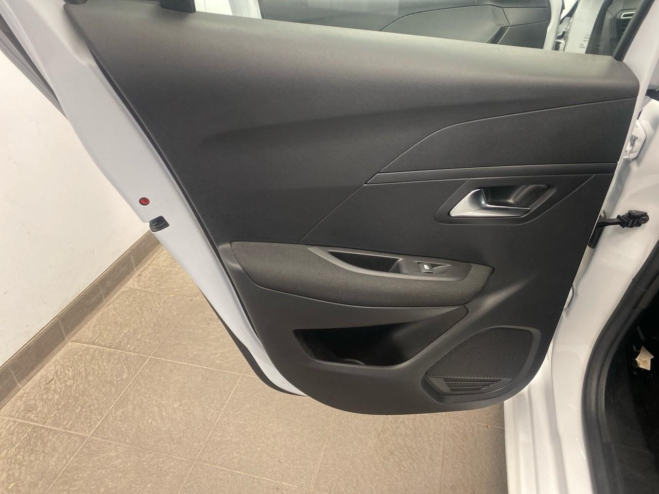 Peugeot 208 puretech 100 s&s bvm6 active — photo 20