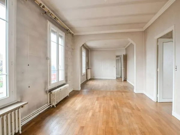 Maison 9 pièces 215 m²