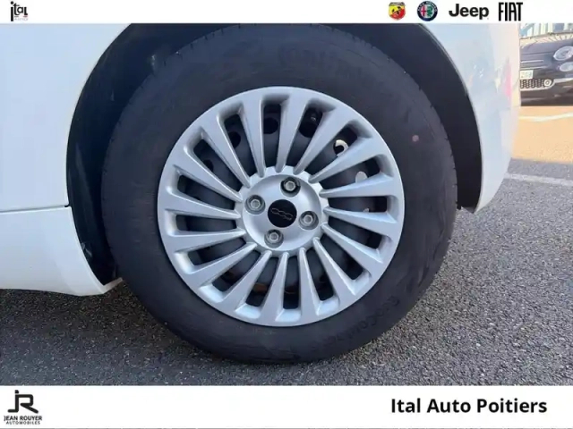 Fiat 500 e 95ch action plus — photo 26