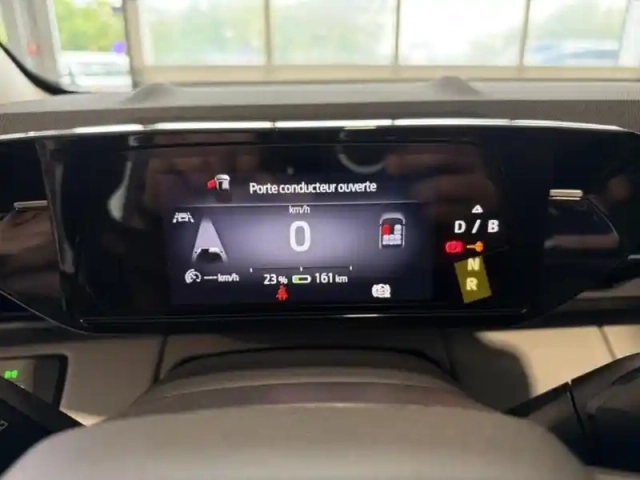 Ford Explorer 286ch extended range 79kwh pack premium rwd — photo 14
