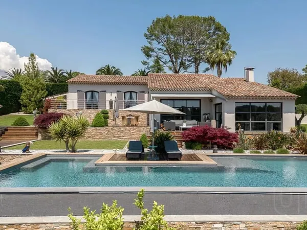 5 chambres - Villa - Alpes-Maritimes - À vendre - MZiMO2769