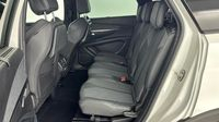Peugeot 5008 1.2 PureTech 130ch S&S Allure Pack EAT8 — photo 13