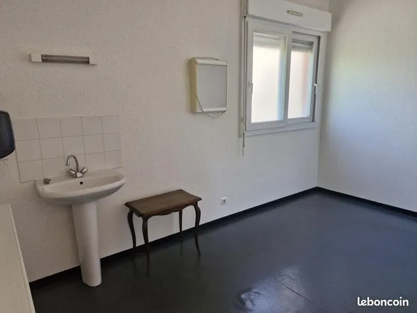 Bureau 24 m²