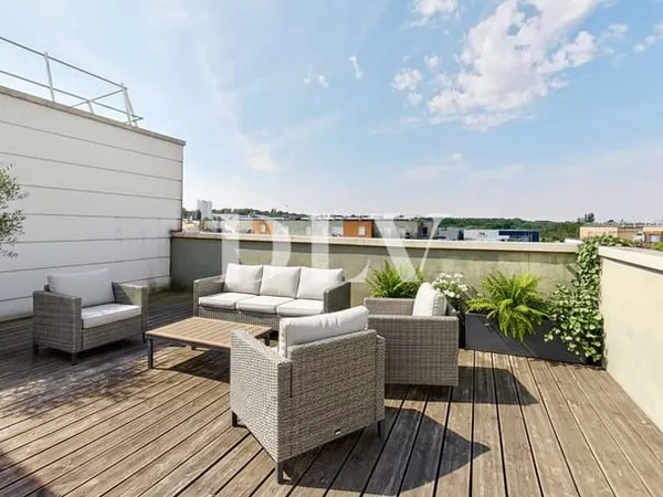DAMMARIE LES LYS - F5 DE 89 M² AVEC TERRASSE 26M² - 3 CH - 2