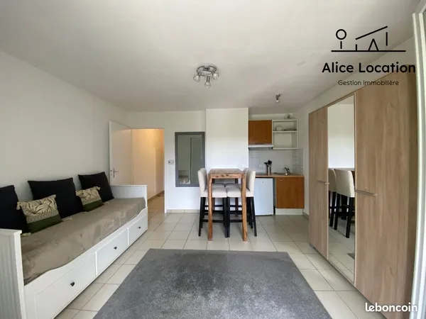 Studio 1 pièce 24 m²