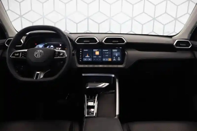 Mg Zs 1.5 l hybrid+ 197 ch — photo 9