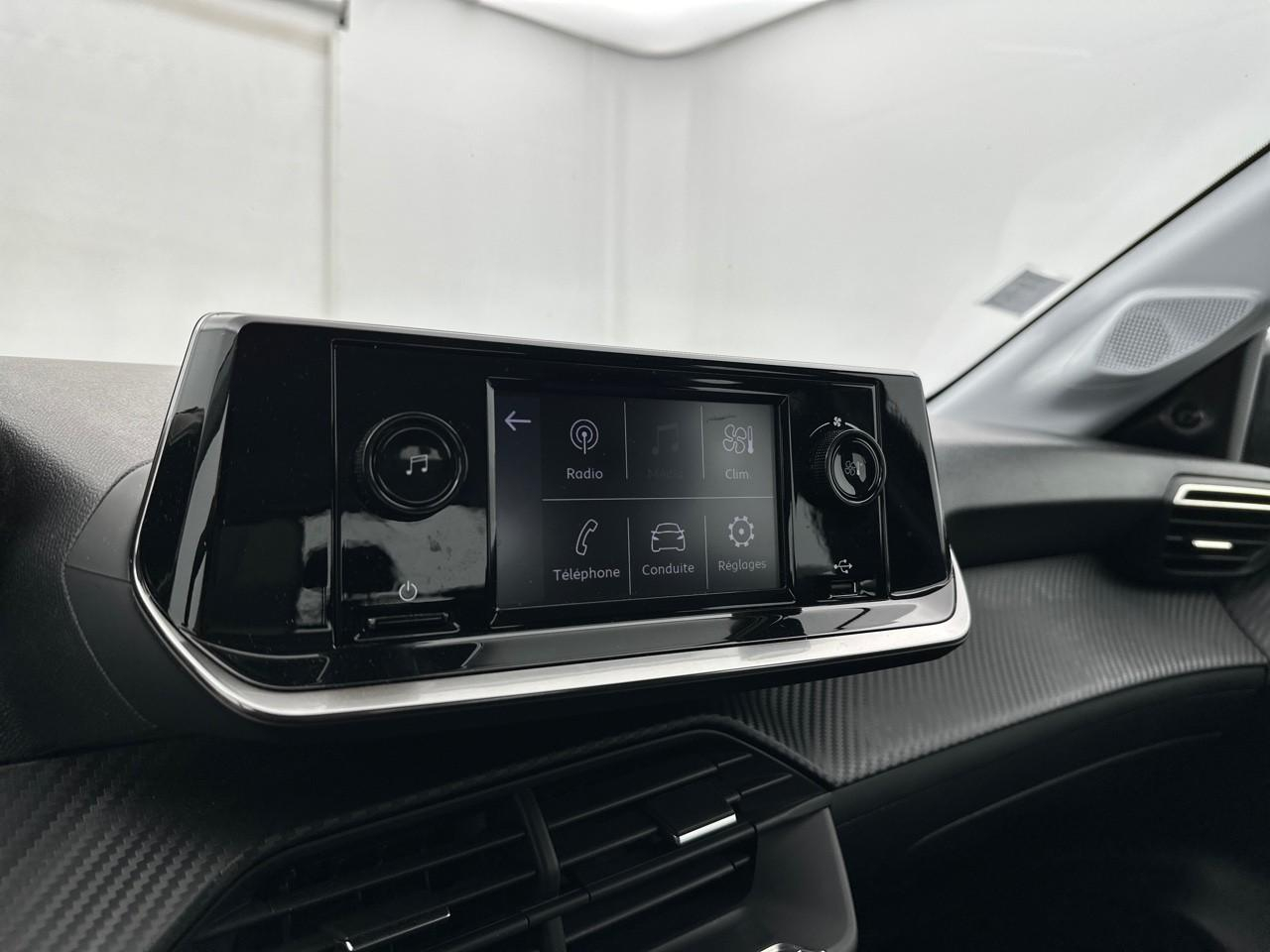 Peugeot 208 puretech 75 s&s bvm5 like — photo 10