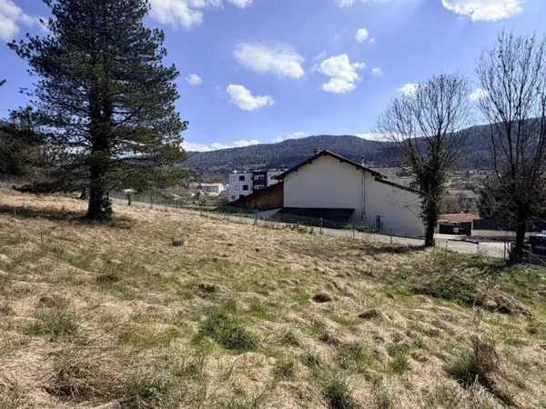 Terrain 870 m²