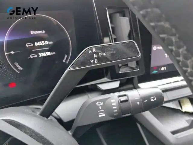 Renault Megane e-tech ev60 220 ch super charge — photo 22