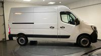 Renault Master F3300 L2H2 2.3 Blue dCi 135ch Confort Euro6 — photo 4