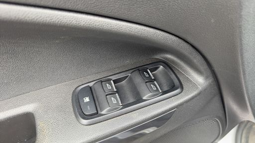 Ford EcoSport 1.0 Ecoboost 125 - Titanium S – 2017 – 39758 km – Essence – Boîte Manuelle — photo 37