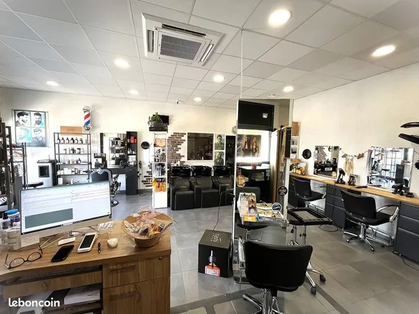 Local commercial 54 m² Solliès-Pont