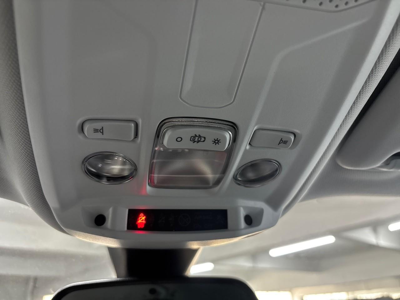 Peugeot 2008 puretech 100 s&s bvm6 allure — photo 28