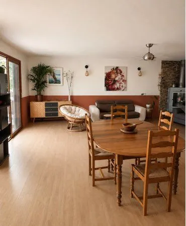 Maison avec dépendances