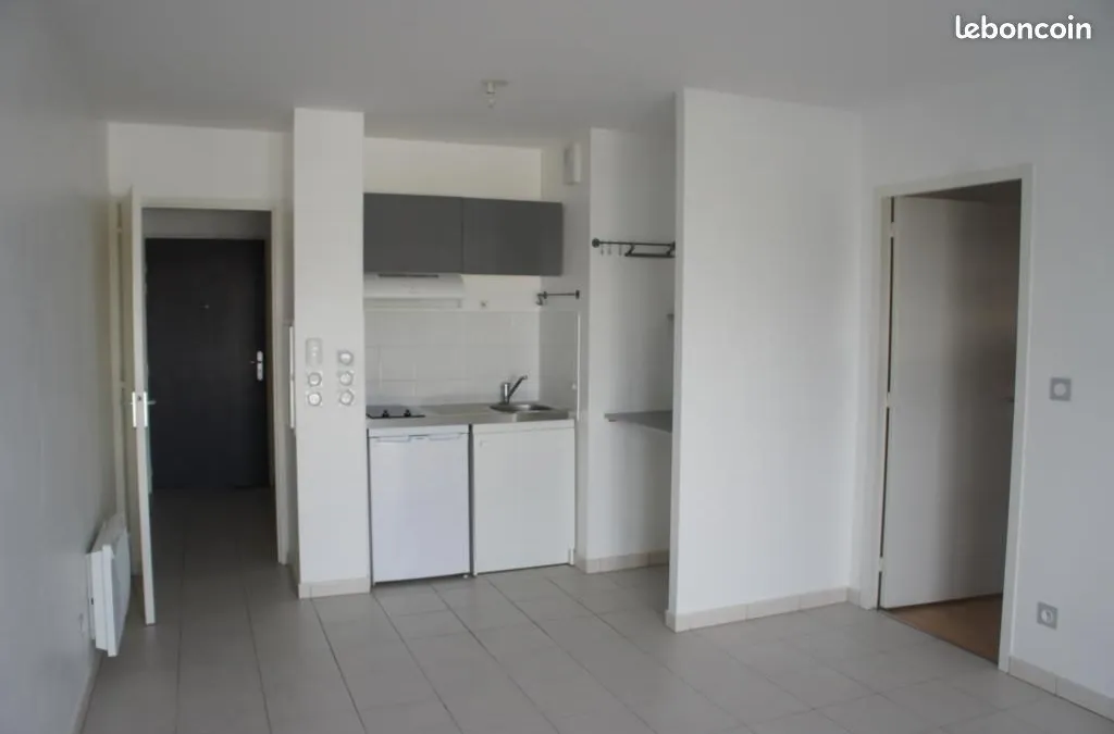 Photo 1
