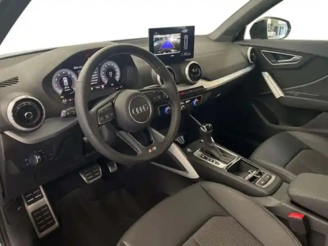 Audi Q2 35 tfsi 150 s tronic 7 s line — photo 9