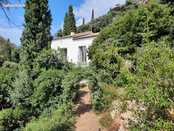 Villa 6 pièces 195 m² 1760OOO euros