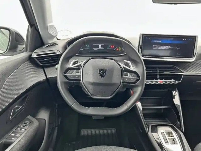 Peugeot 208 hybrid 100 e-dcs6 — photo 9