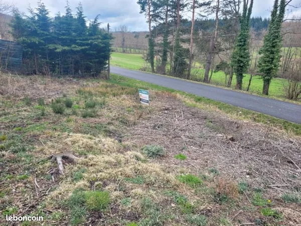 Terrain constructible 2500m2 env