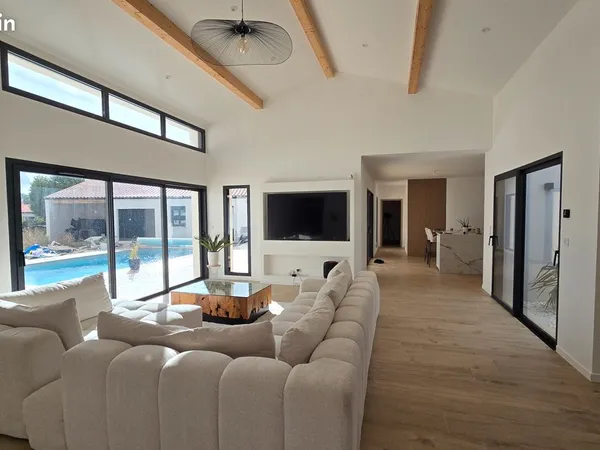 Maison 200 m2 plus dépendance