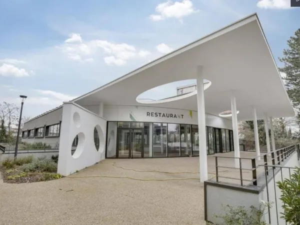 Bureaux 6 pièces 1811 m²