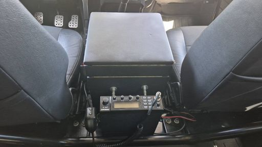 Land Rover Defender 90 2.2 TDCi 122 4WD - SE – 2012 – 134095 km – Diesel – Boîte Manuelle — photo 25