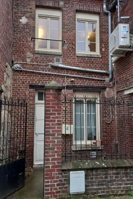 Photo 1