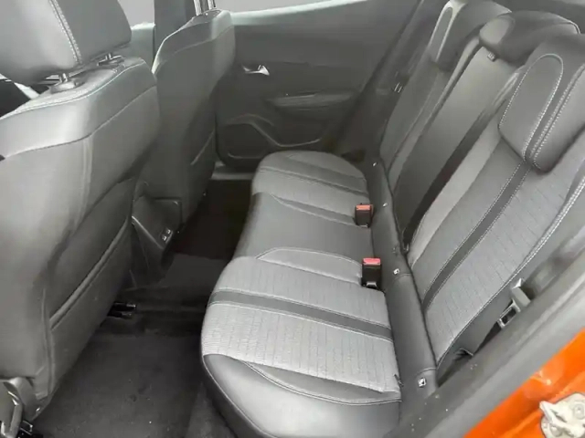 Peugeot 2008 bluehdi 130 s&amp;s eat8 — photo 12