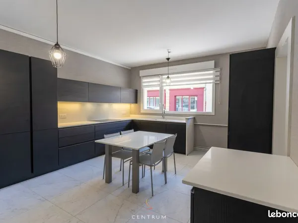 Appartement 5 pièces 130 m²