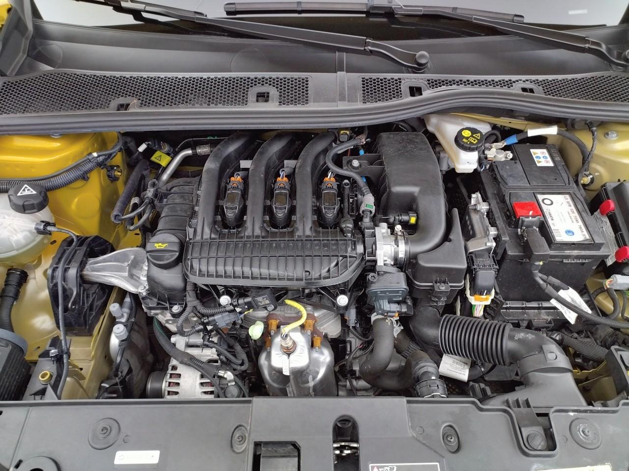 Peugeot 208 puretech 75 s&s bvm5 active pack — photo 15