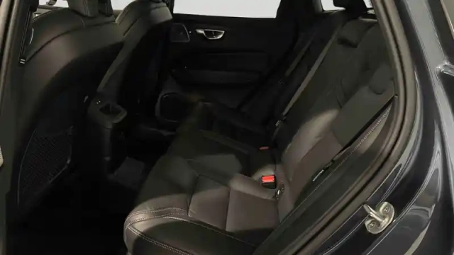 Volvo Xc60 t6 awd hybride rechargeable 253 ch+145 ch geartronic 8 — photo 18