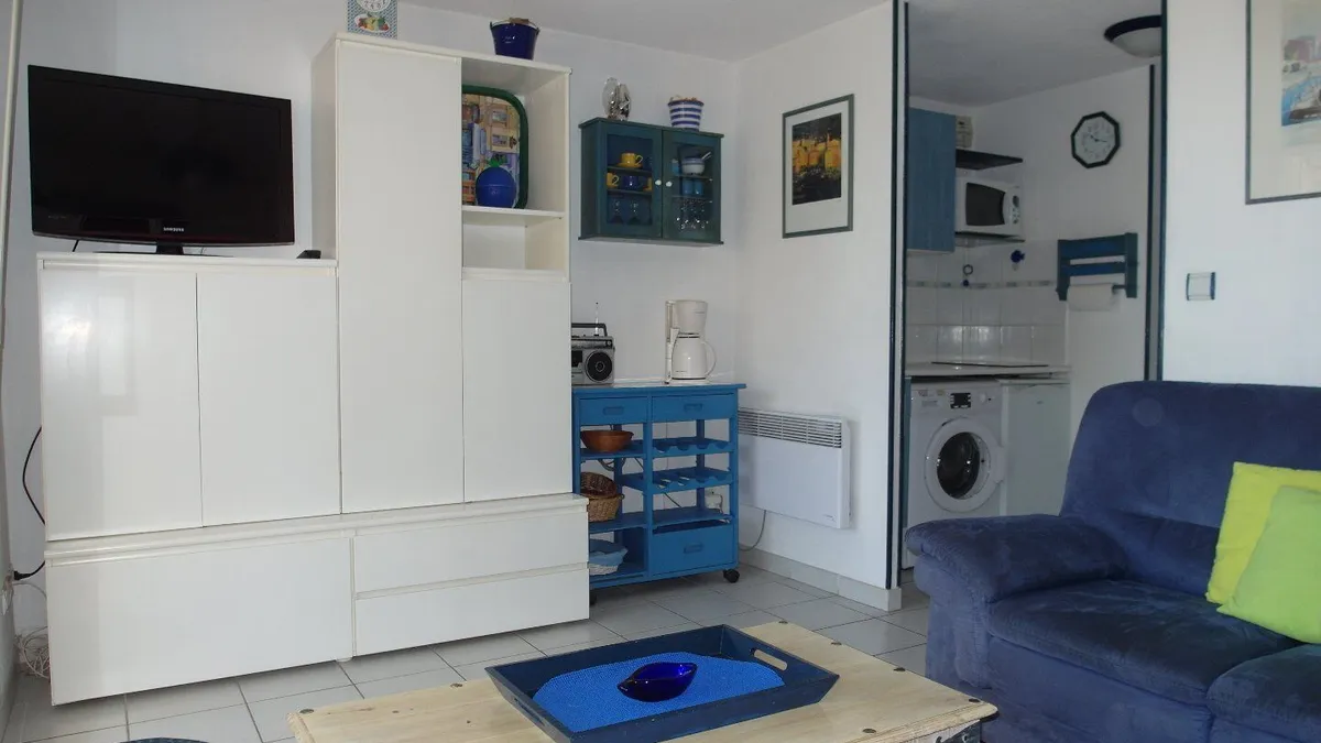 Photo 1