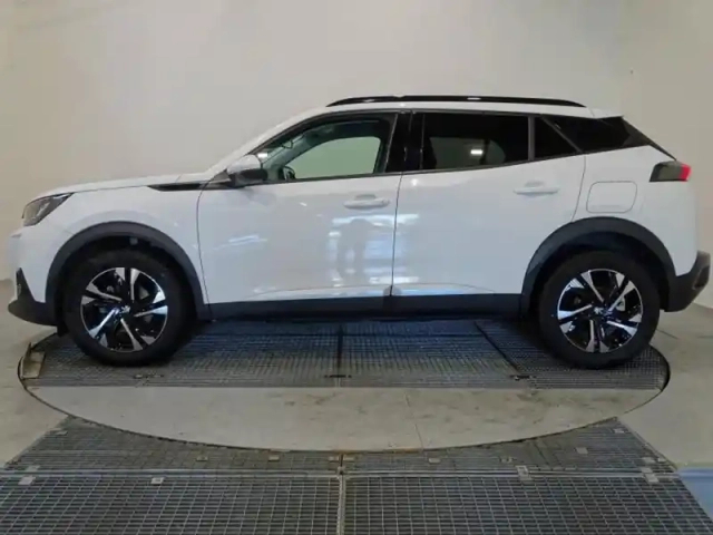 Peugeot 2008 1.2 puretech 130ch s&amp;s allure pack — photo 5