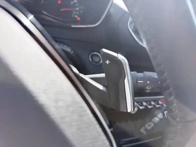 Peugeot 2008 puretech 130 s&amp;s eat8 — photo 98