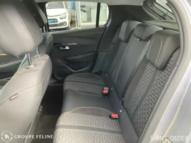 Peugeot 208 1.2 puretech 100ch s&amp;s roadtrip 118g — photo 10